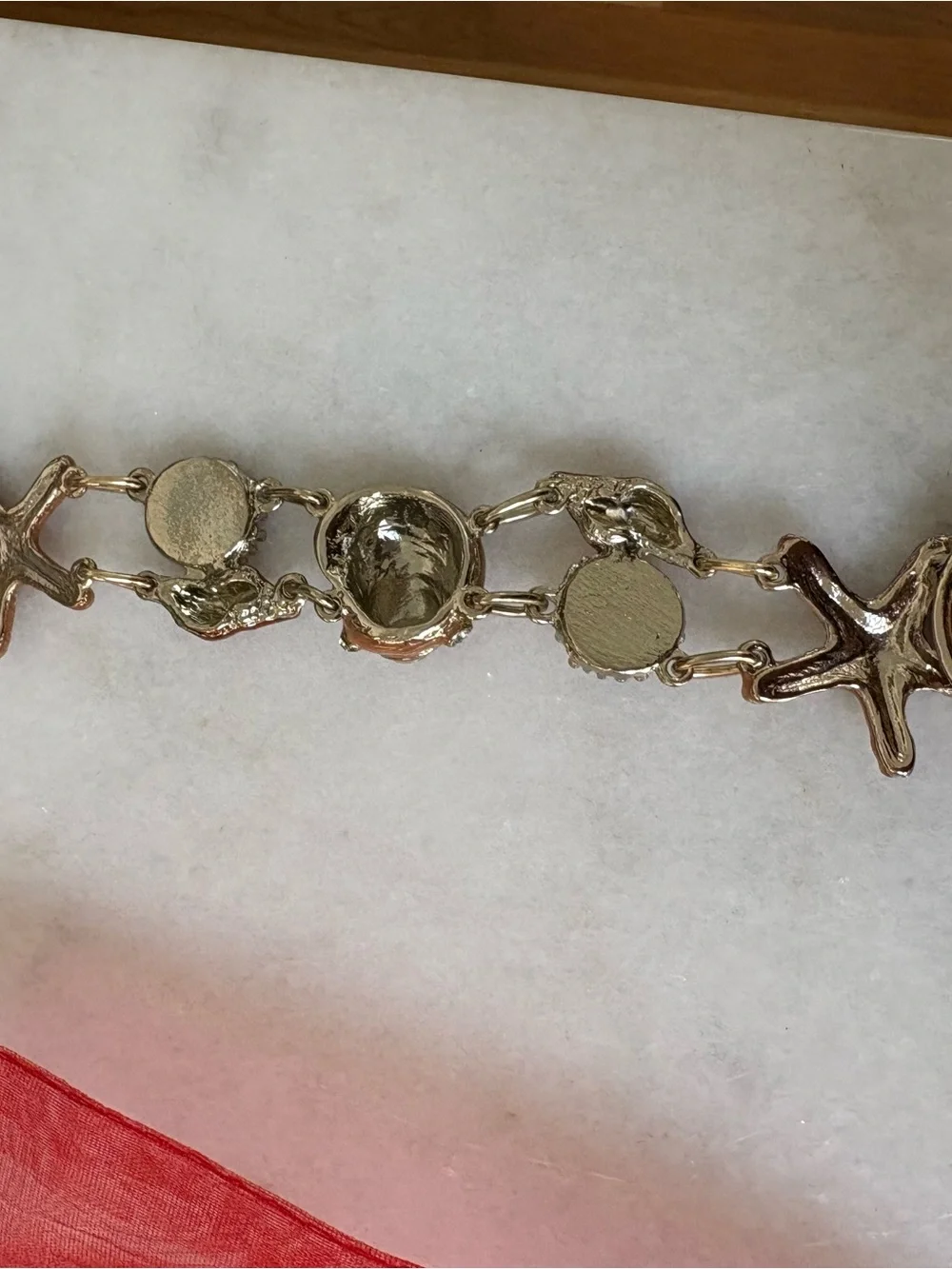 Seashell Statement Toggle Bracelet in Metallic Rose Gold